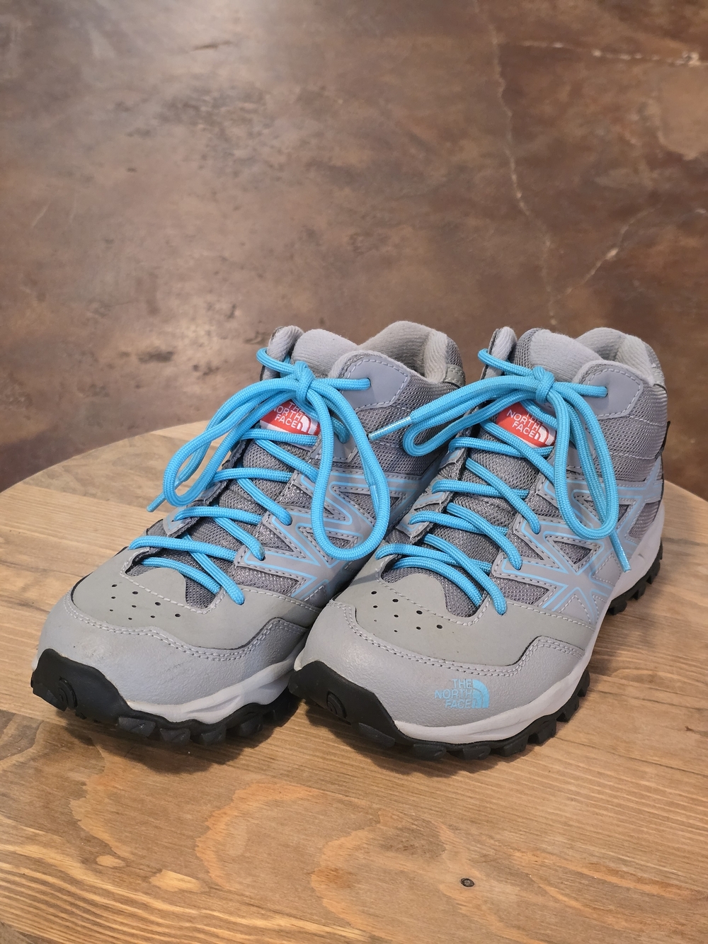 The North Face Jr Hedgehog Waterproof Hiking Boots Gray Blue Size 4.5